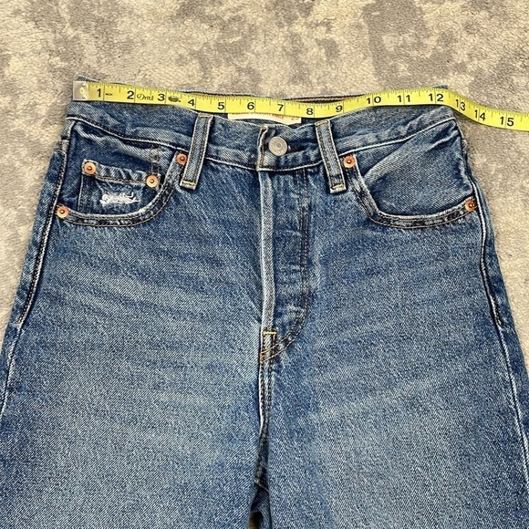 Levis Ribcage Straight Ankle Jeans Feeling Seen Medium Wash Distressed Busted 25 - Picture 8 of 15